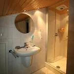 Large Luxurious With Stunning Views *