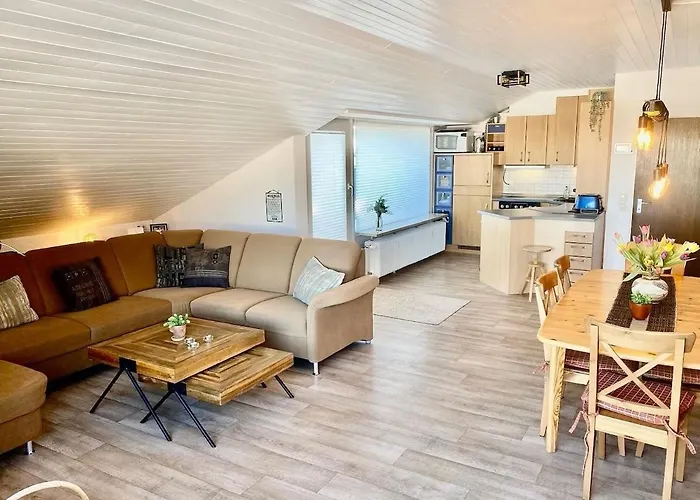 Large Luxurious With Stunning Views